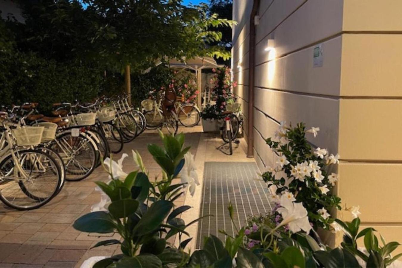 Hotel Villa Barsanti Pietrasanta Ngoại thất bức ảnh